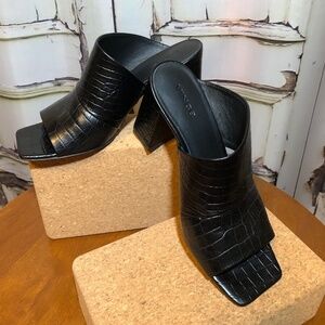 Vince Vero Cuoio Leather "Croc" Mules